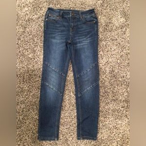 Stylish Matilda Jane jeans size 10 in girls.